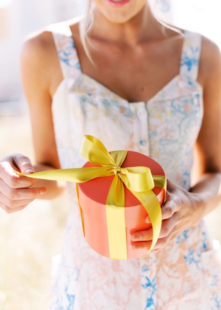 7 Tips for Throwing the Best Virtual Wedding Shower